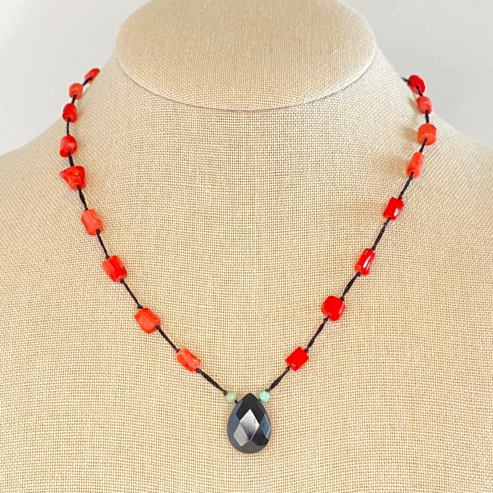 Vintage Red Coral Black Onyx Teardrop Pendant Necklace Sterling Silver 925 Clasp